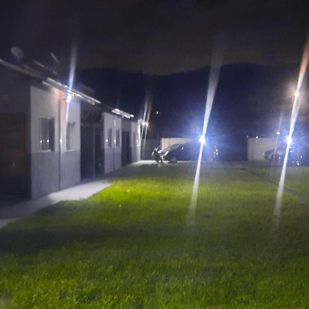 casa em Caraguatatuba Villa Bagian luar foto